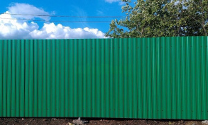 Забор из профнастила  2.5 м*14 м